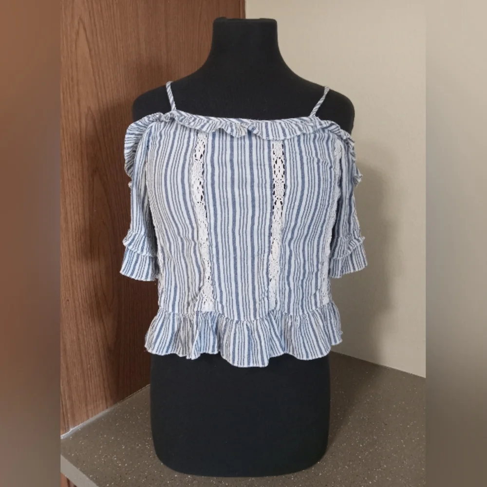 American Eagle Outfitters XS blue and white tank top off the shoulder sleeves - Picture 2 of 4